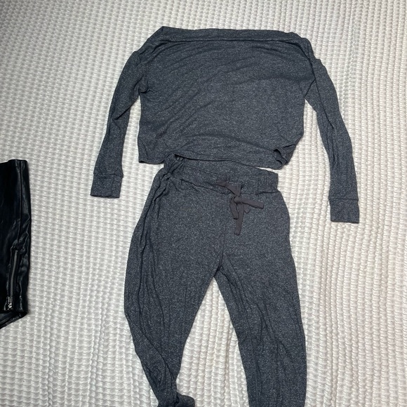 Like New Lounge Set Grey Off Shoulder Tie Pants Fall - Picture 5 of 11